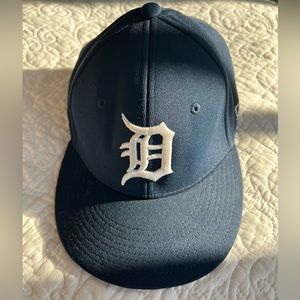 detroit hat